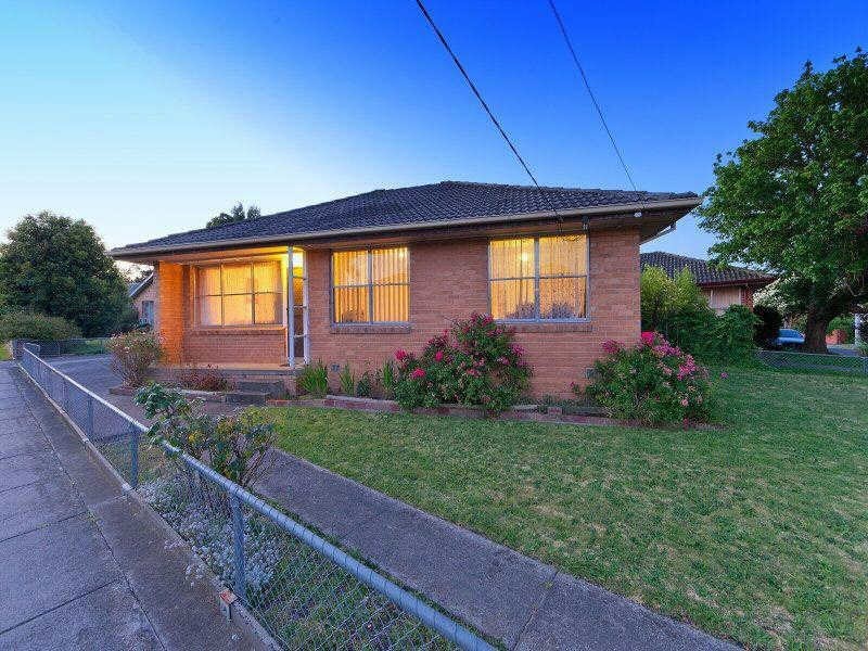36  Brunning Crescent, Frankston North VIC 3200