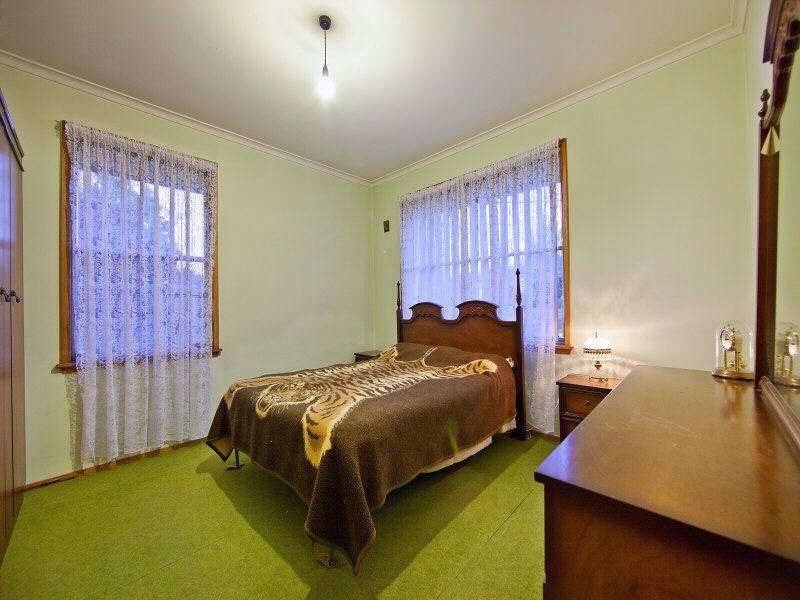 36  Brunning Crescent, Frankston North VIC 3200