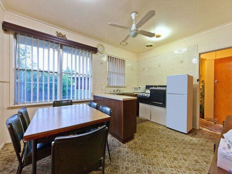 36  Brunning Crescent, Frankston North VIC 3200