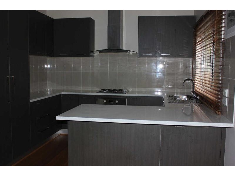 2/57  Rosslyn Ave, Seaford VIC 3198