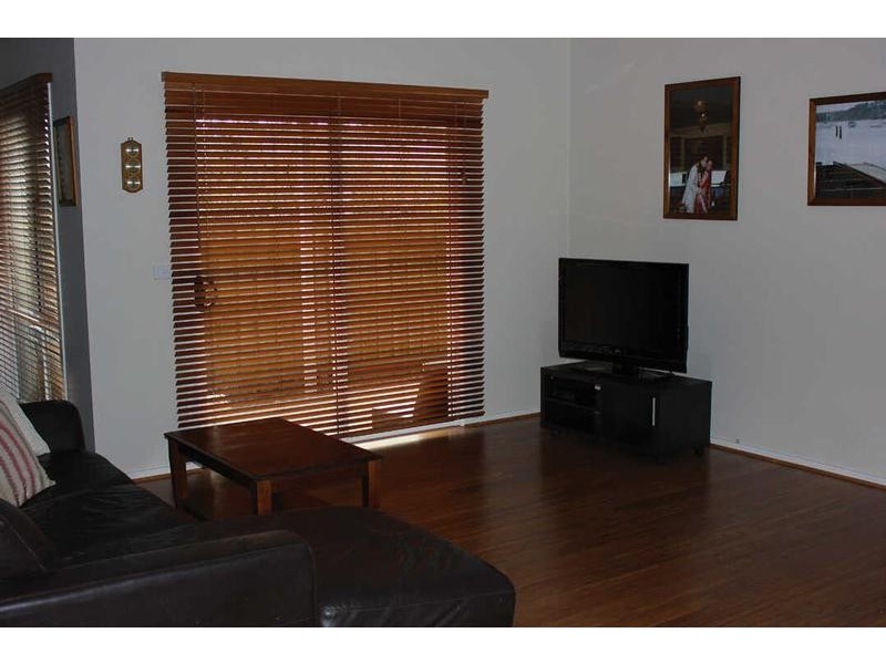 2/57  Rosslyn Ave, Seaford VIC 3198