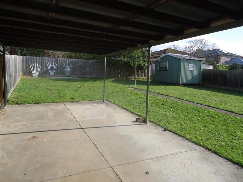 16 Sartori Street, Burwood East VIC 3151