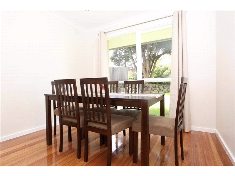 18 Lawson Avenue, Frankston South VIC 3199