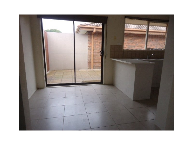 1/169 Seaford Road, Seaford VIC 3198