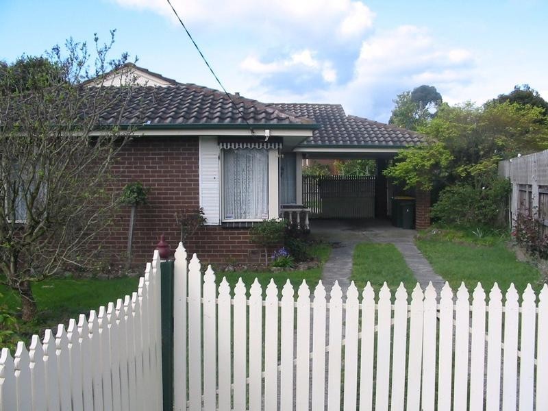 5 Clover Court, Frankston VIC 3199