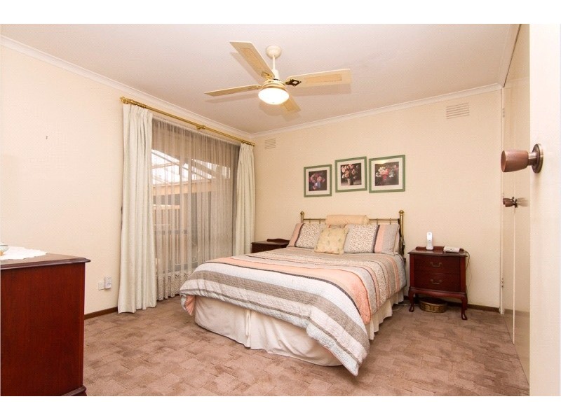 2/2 Holmes Street, Frankston South VIC 3199