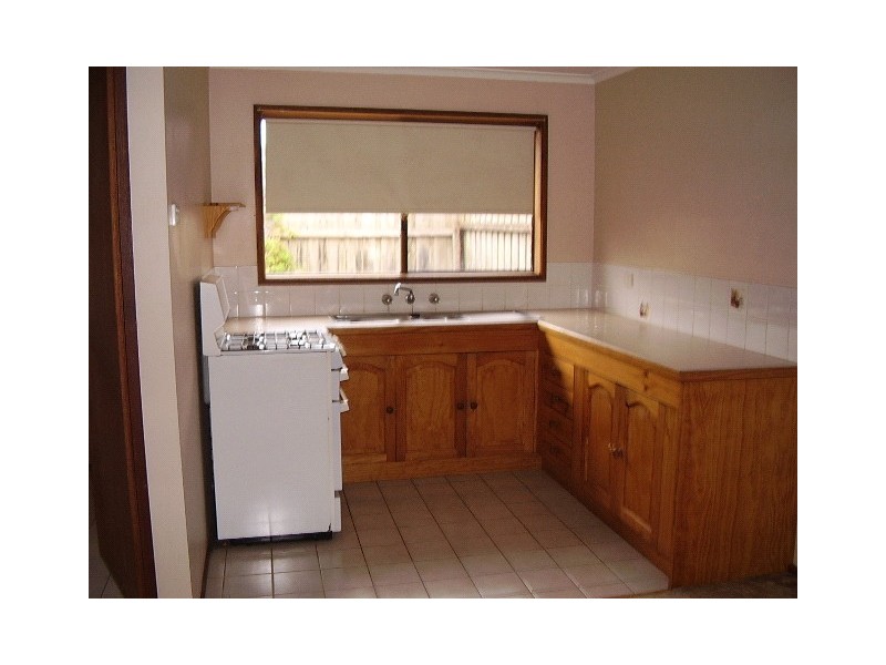 2/7-9 Bushlark Drive, Carrum Downs VIC 3201