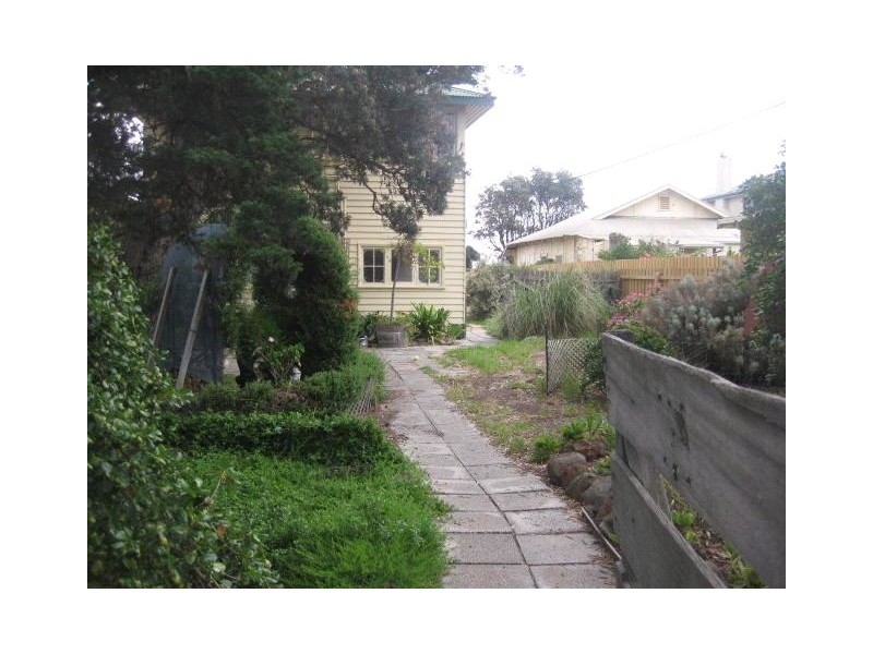 24 Gould Street, Frankston VIC 3199