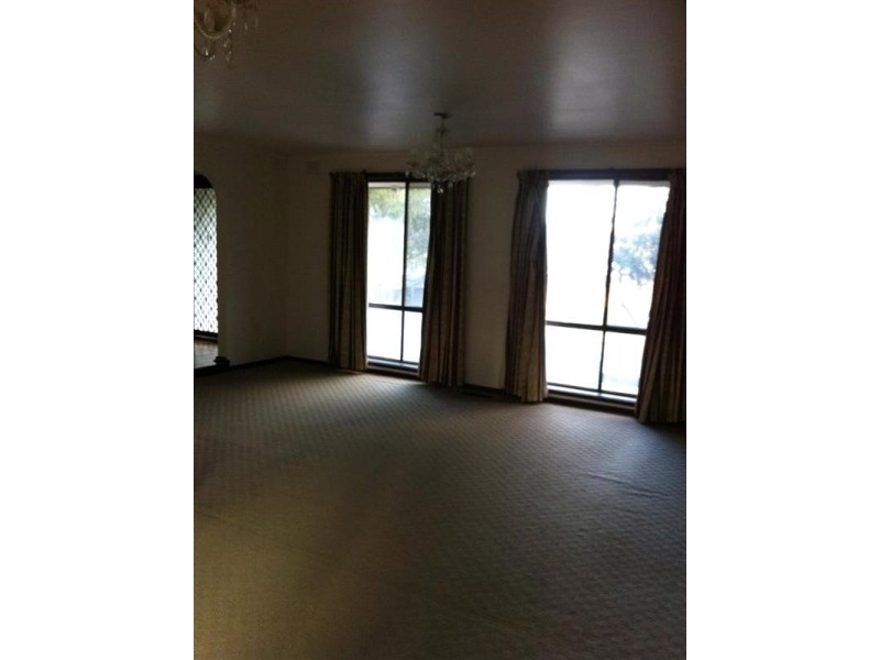 18 Yarrabee Court, Frankston VIC 3199