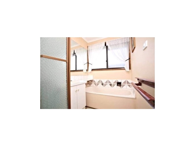 17 Nabilla Avenue, Seaford VIC 3198