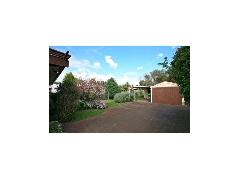 17 Nabilla Avenue, Seaford VIC 3198