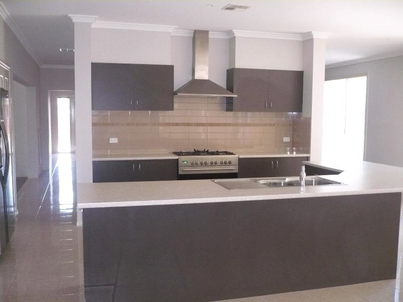 17 Chiquita Avenue, Seaford VIC 3198