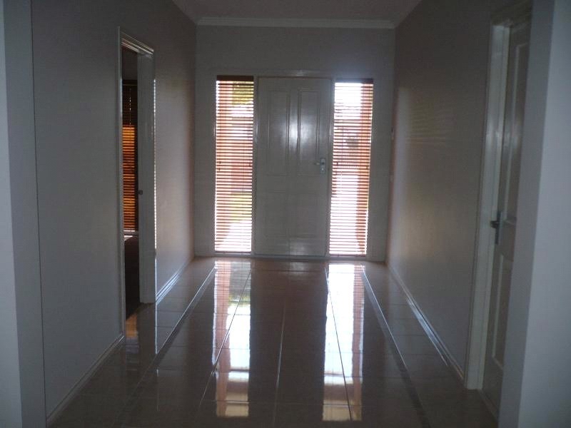 17 Chiquita Avenue, Seaford VIC 3198