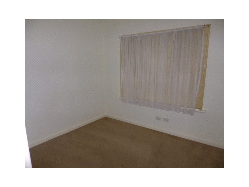 23 Raymond Road, Seaford VIC 3198