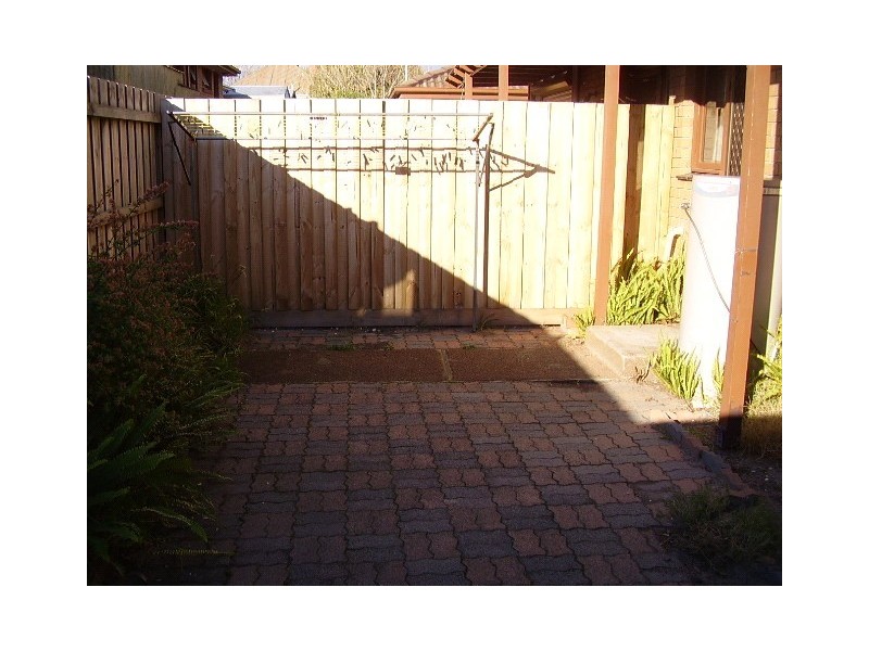 4/8 Joy Street, Frankston VIC 3199