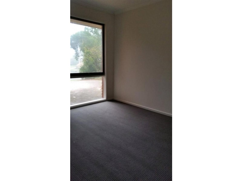 5 Macrosty Court, Frankston VIC 3199