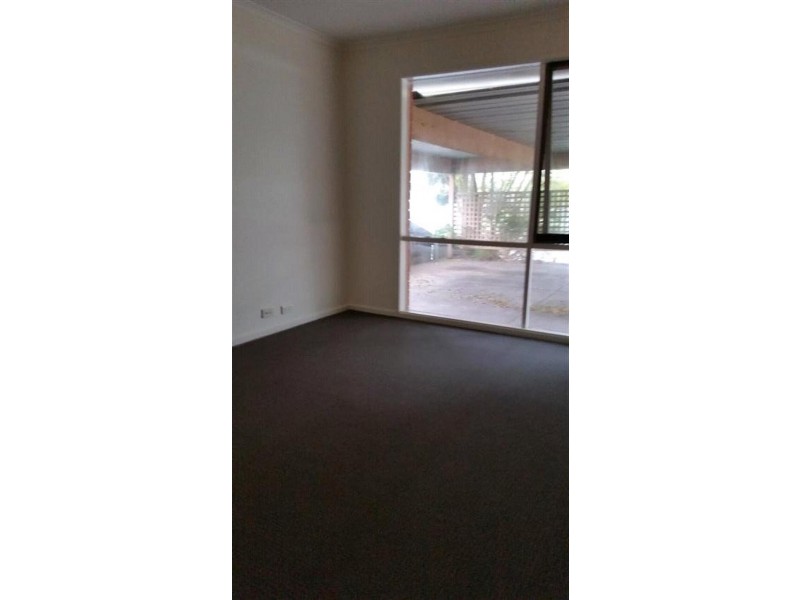 5 Macrosty Court, Frankston VIC 3199