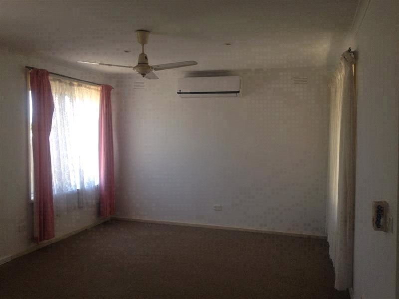 8 Tilia Court, Frankston North VIC 3200