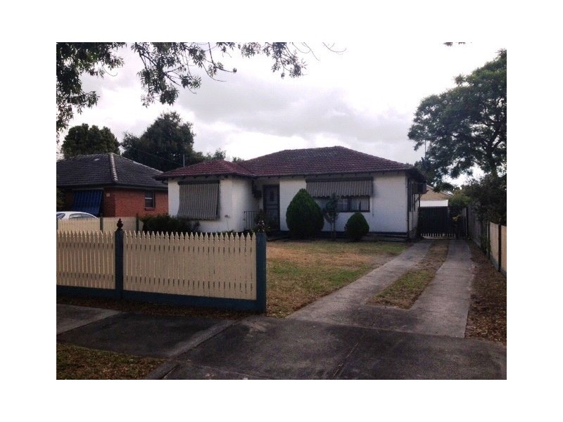 32 Rosemary Crescent, Frankston North VIC 3200