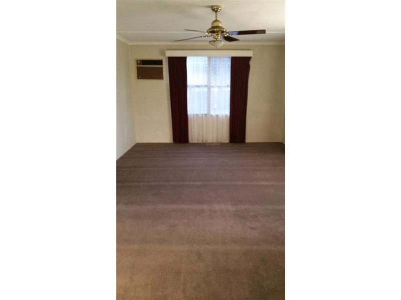 32 Rosemary Crescent, Frankston North VIC 3200