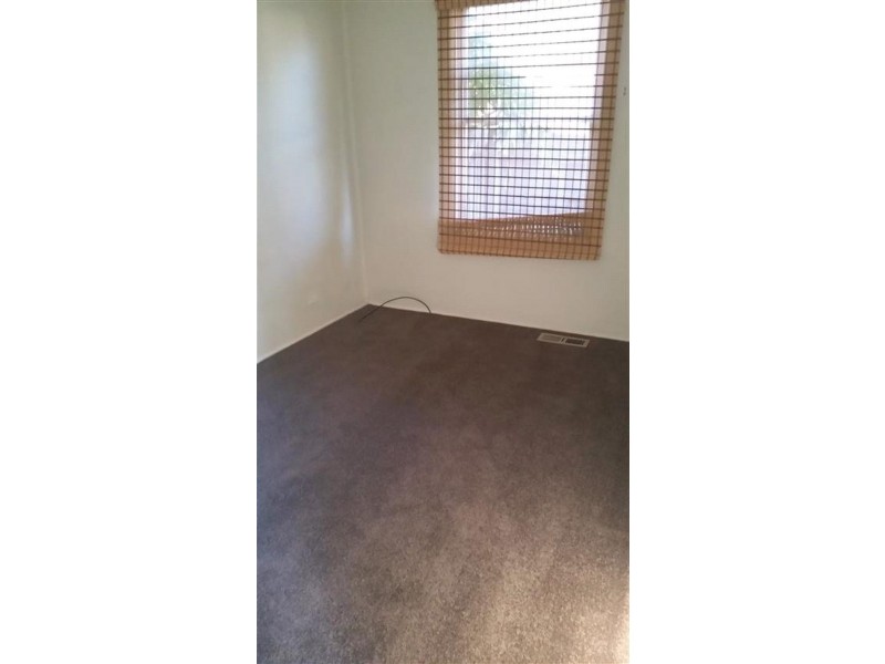 32 Rosemary Crescent, Frankston North VIC 3200