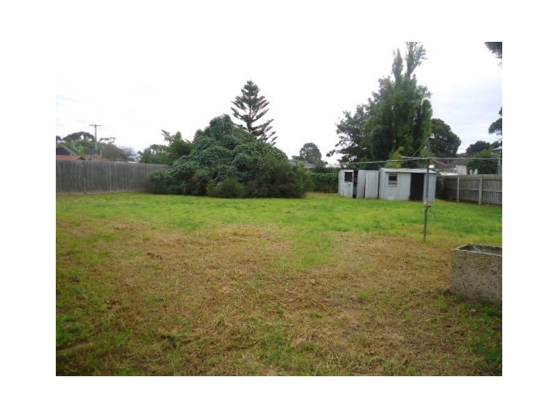 11 Swan Court, Carrum Downs VIC 3201