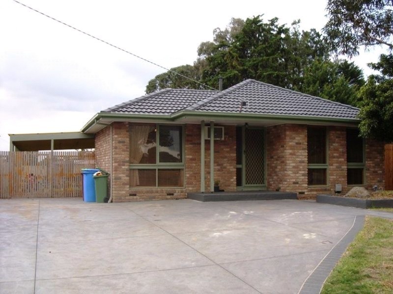 73 Duff Street, Cranbourne VIC 3977