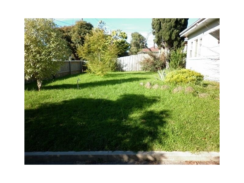 112 Beach Street, Frankston VIC 3199