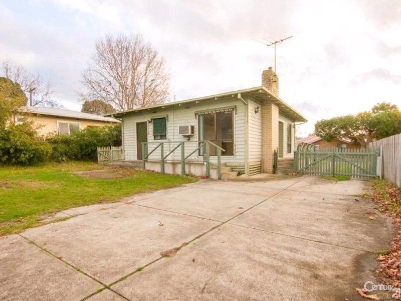 8 Harrow Street, Frankston VIC 3199