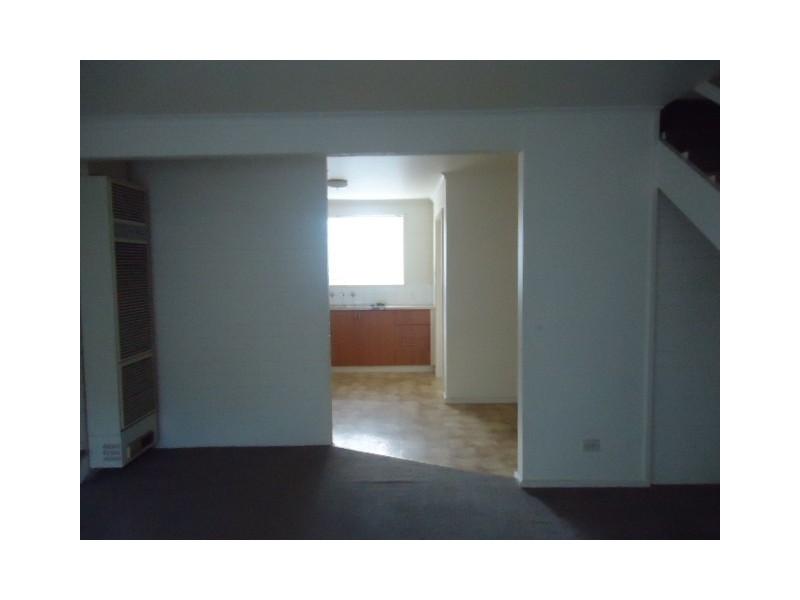 1/1 Foot Street, Frankston VIC 3199