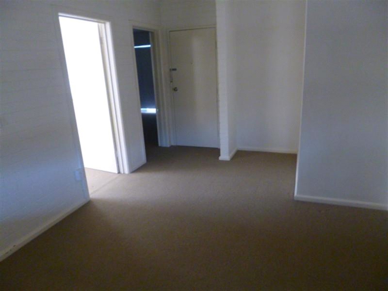 2/4 Reid Street, Frankston VIC 3199