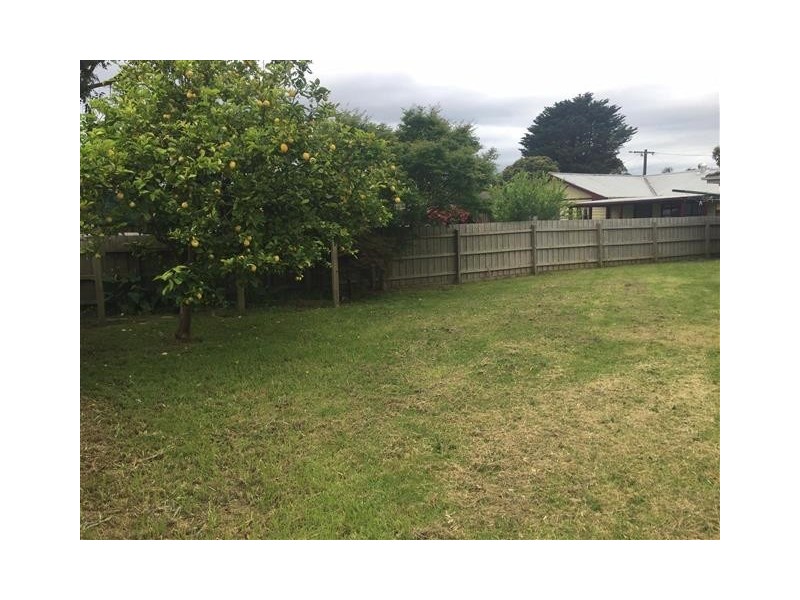 7 Highview Avenue, Cranbourne VIC 3977