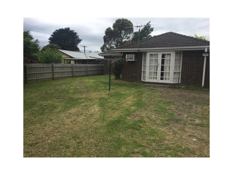 7 Highview Avenue, Cranbourne VIC 3977