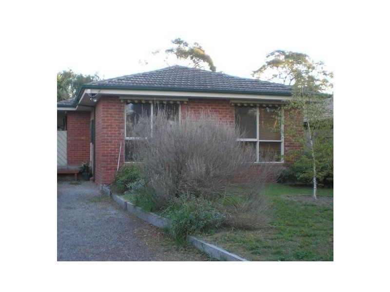 4 Lorraine Avenue, Langwarrin VIC 3910