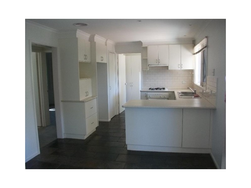 7 Chamouni Court, Frankston VIC 3199