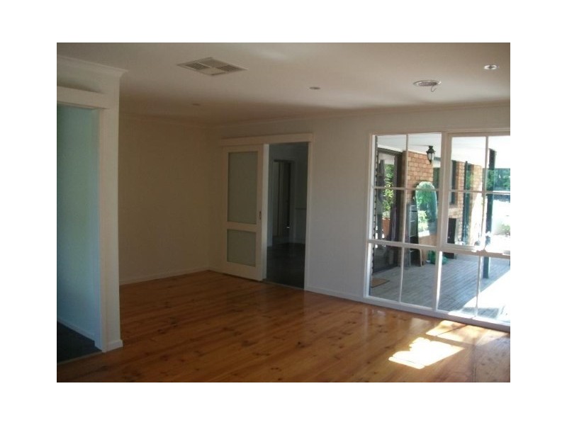 7 Chamouni Court, Frankston VIC 3199