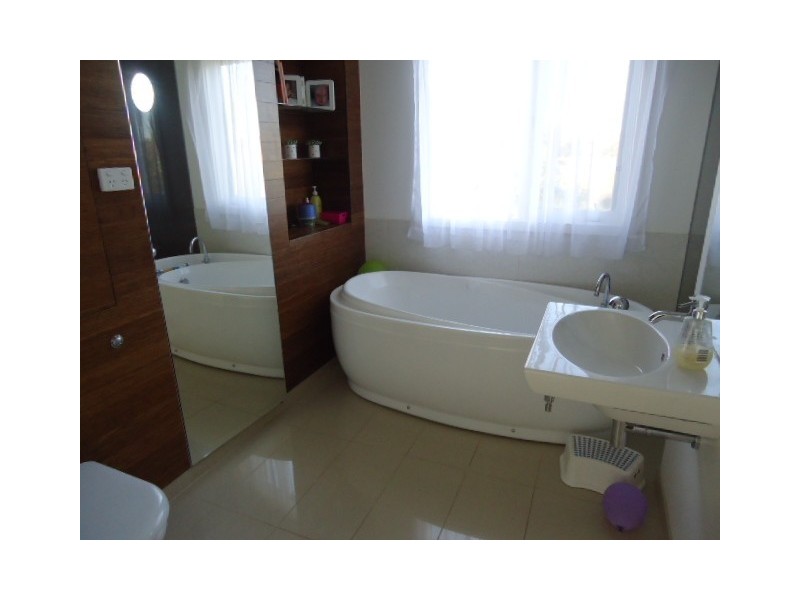 8 Dianella Court, Frankston VIC 3199