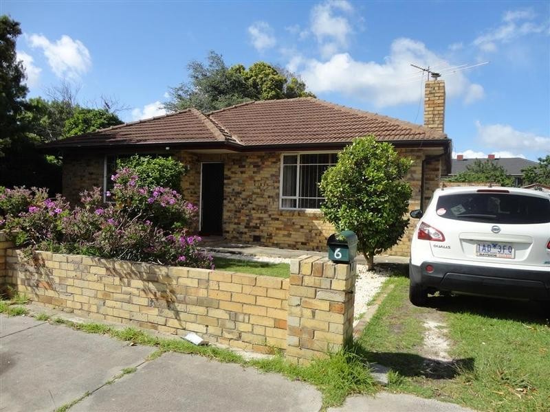 6 Wykeham Court, Frankston VIC 3199