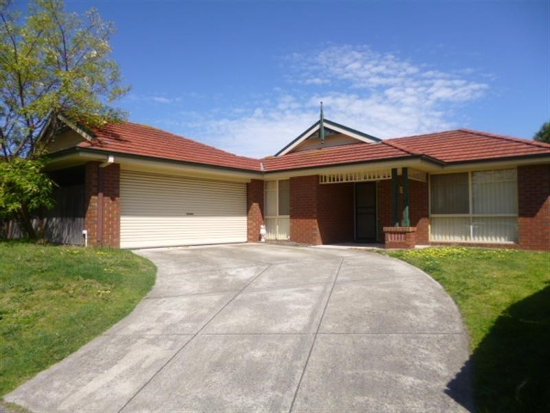 5 James McFarlane Wynd, Skye VIC 3977