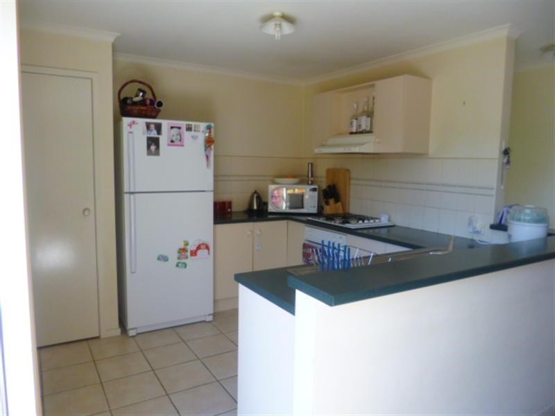 5 James McFarlane Wynd, Skye VIC 3977