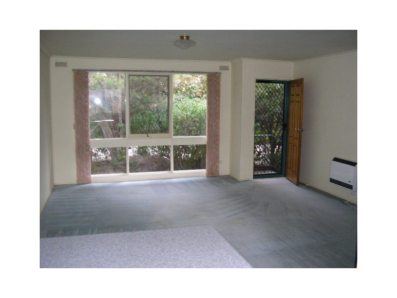 4/20 Lucerne Avenue, Mornington VIC 3931