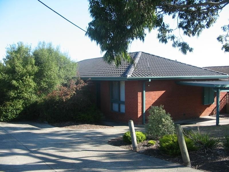 4/20 Lucerne Avenue, Mornington VIC 3931