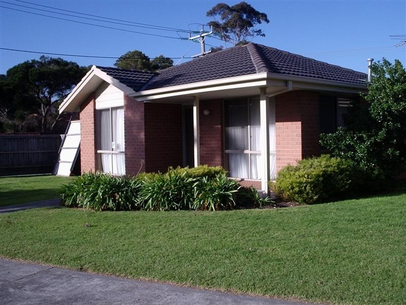 4/2 Wise Avenue, Seaford VIC 3198