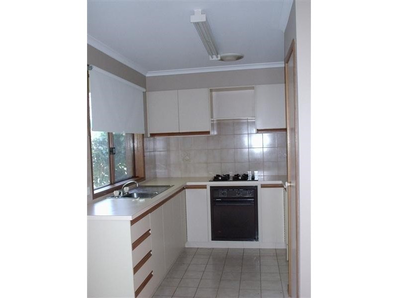 4/2 Wise Avenue, Seaford VIC 3198