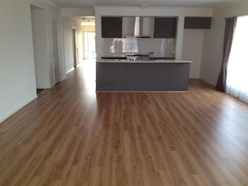 46 Connewara Crescent, Clyde North VIC 3978