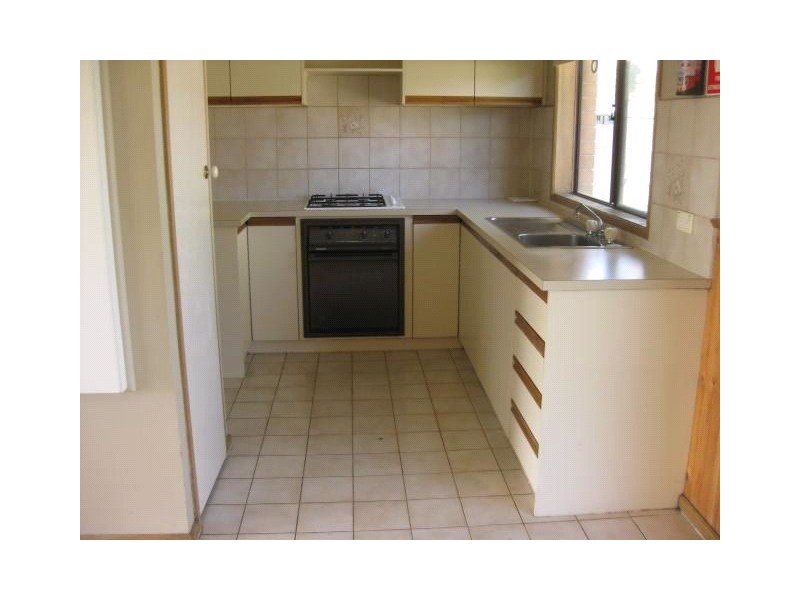 1/2 Wise Avenue, Seaford VIC 3198