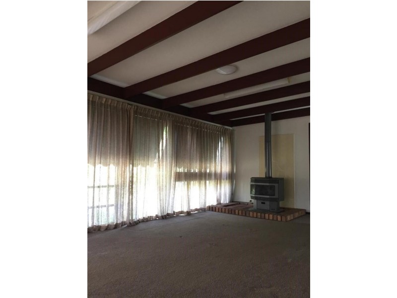 50 McMahons Rd, Frankston VIC 3199