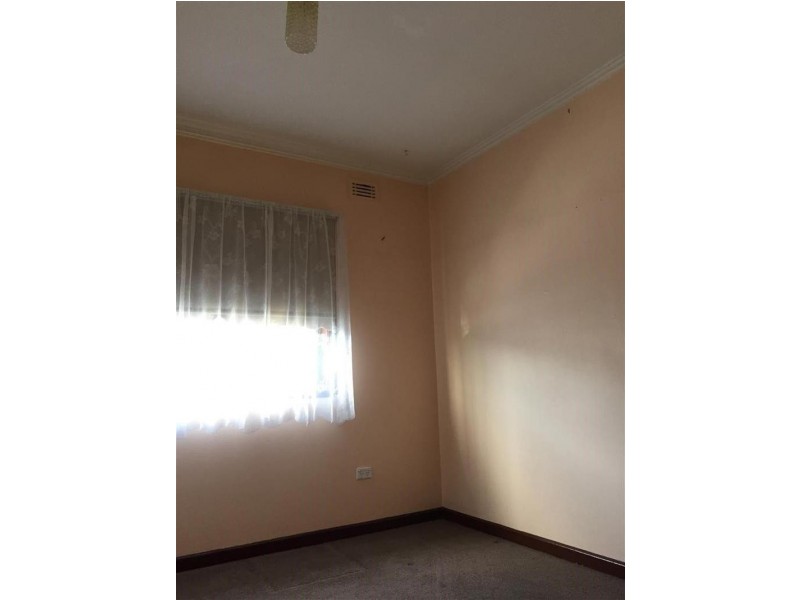 50 McMahons Rd, Frankston VIC 3199