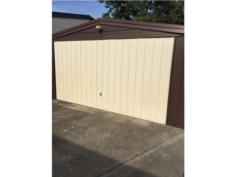 50 McMahons Rd, Frankston VIC 3199