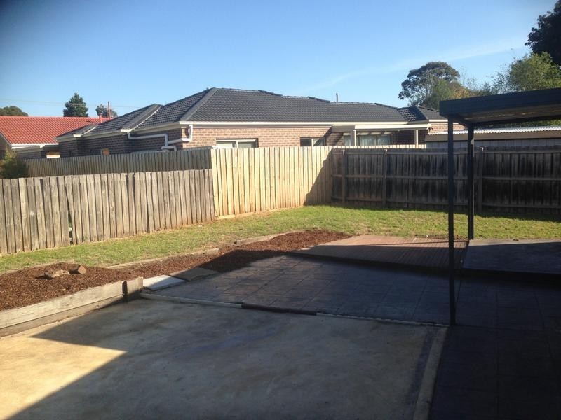 71 Brunning Crescent, Frankston North VIC 3200